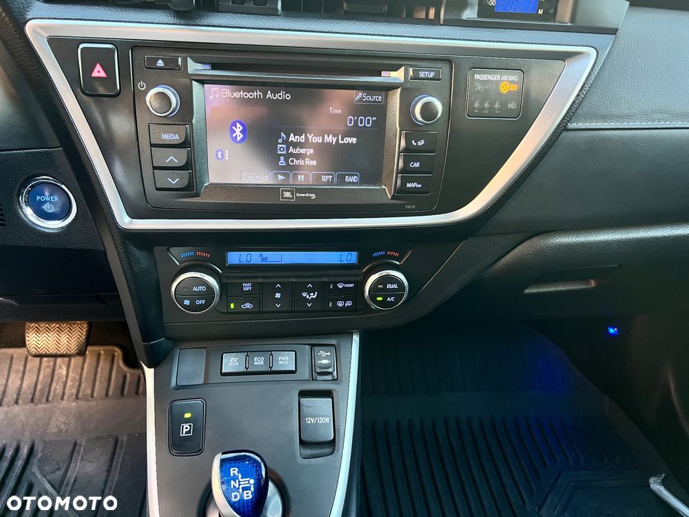 Toyota Auris - 13