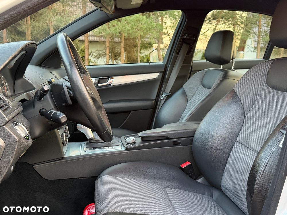 Mercedes-Benz Klasa C - 30