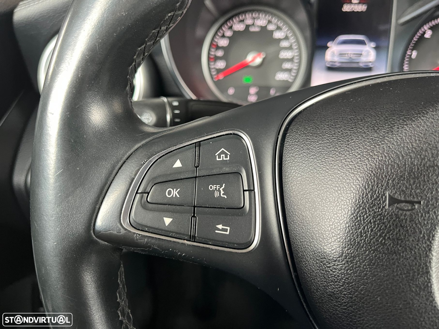 Mercedes-Benz C 220 BlueTEC AMG Line - 24