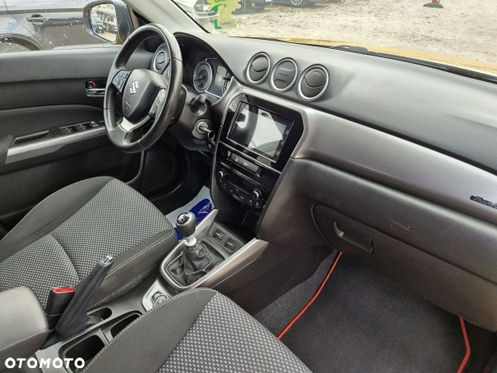 Suzuki Vitara - 15