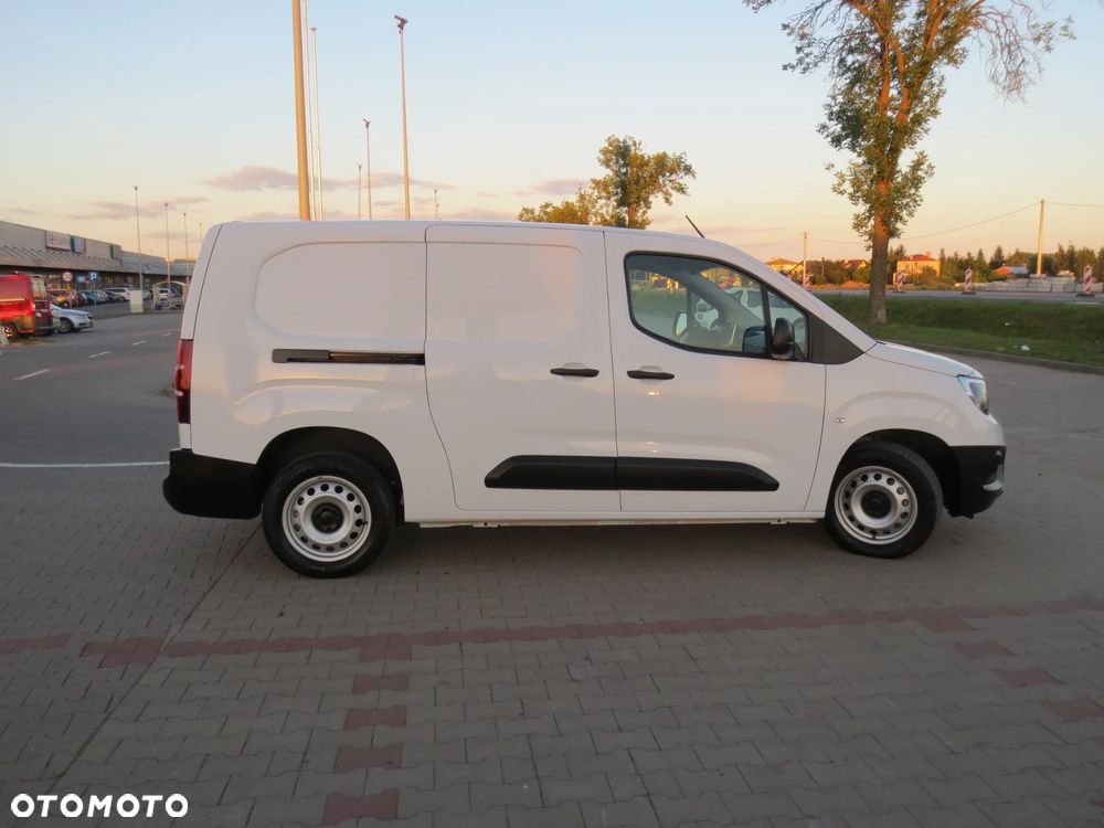 Opel COMBO SALON POLSKA ORYGINAŁ LAKIER i BARDZO NISKI PRZEBIEG  JAK NOWY - OKAZJA !!! - 4