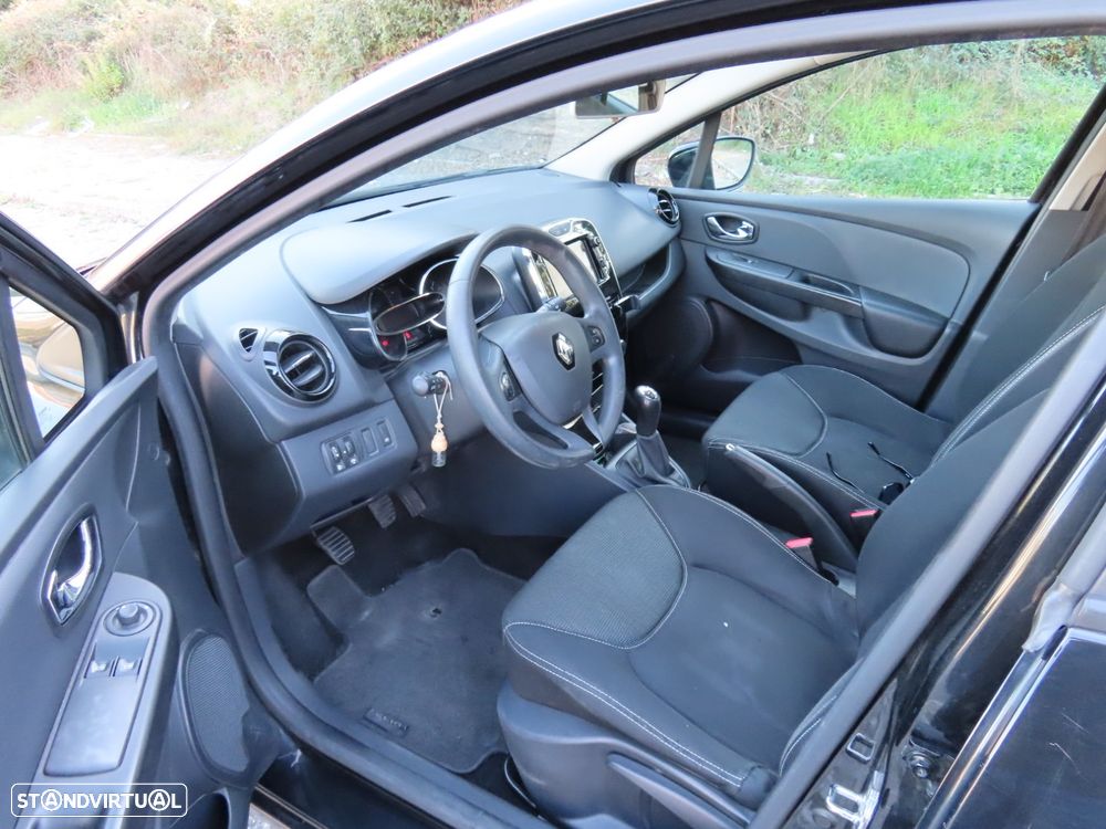 Renault Clio - 9