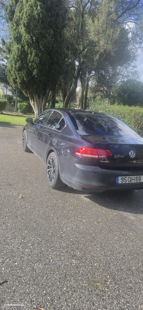 VW Passat 1.6 TDI (BlueMotion ) Comfortline - 13