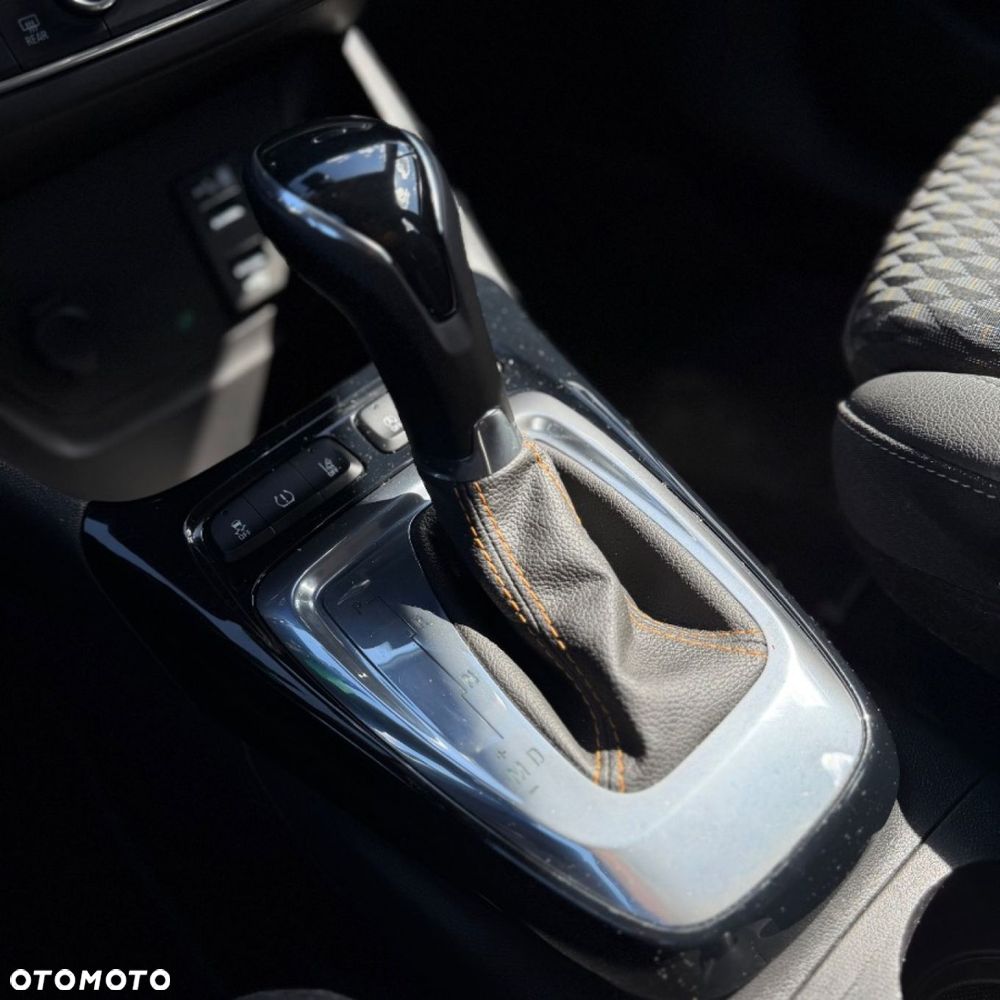 Opel Crossland X - 26
