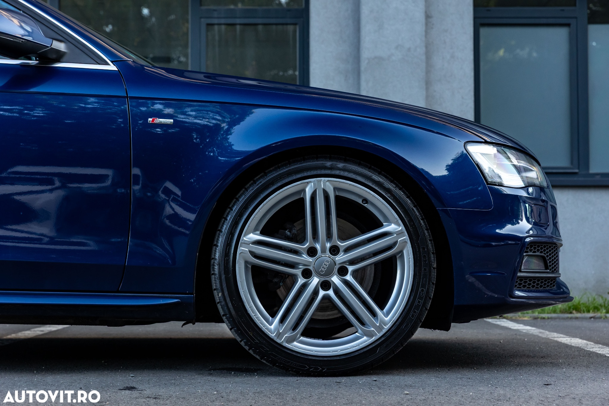 Audi A4 Avant 2.0 TDI DPF clean diesel multitronic S line Sportpaket - 27