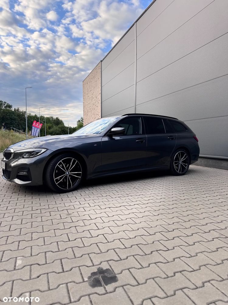 BMW Seria 3 320d xDrive MHEV M Sport sport - 4