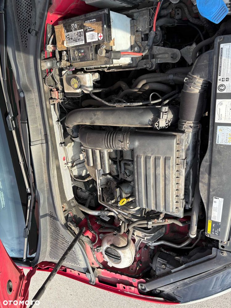 Volkswagen Golf - 6