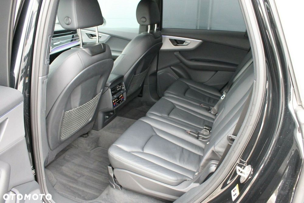 Audi Q7 - 23
