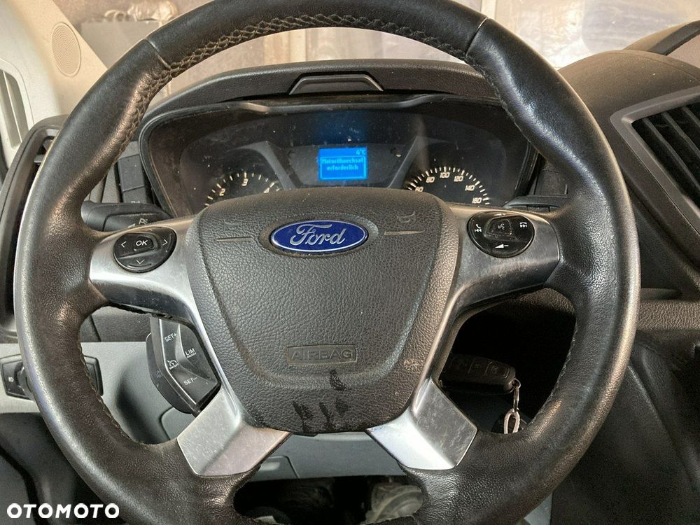 Ford Transit - 4