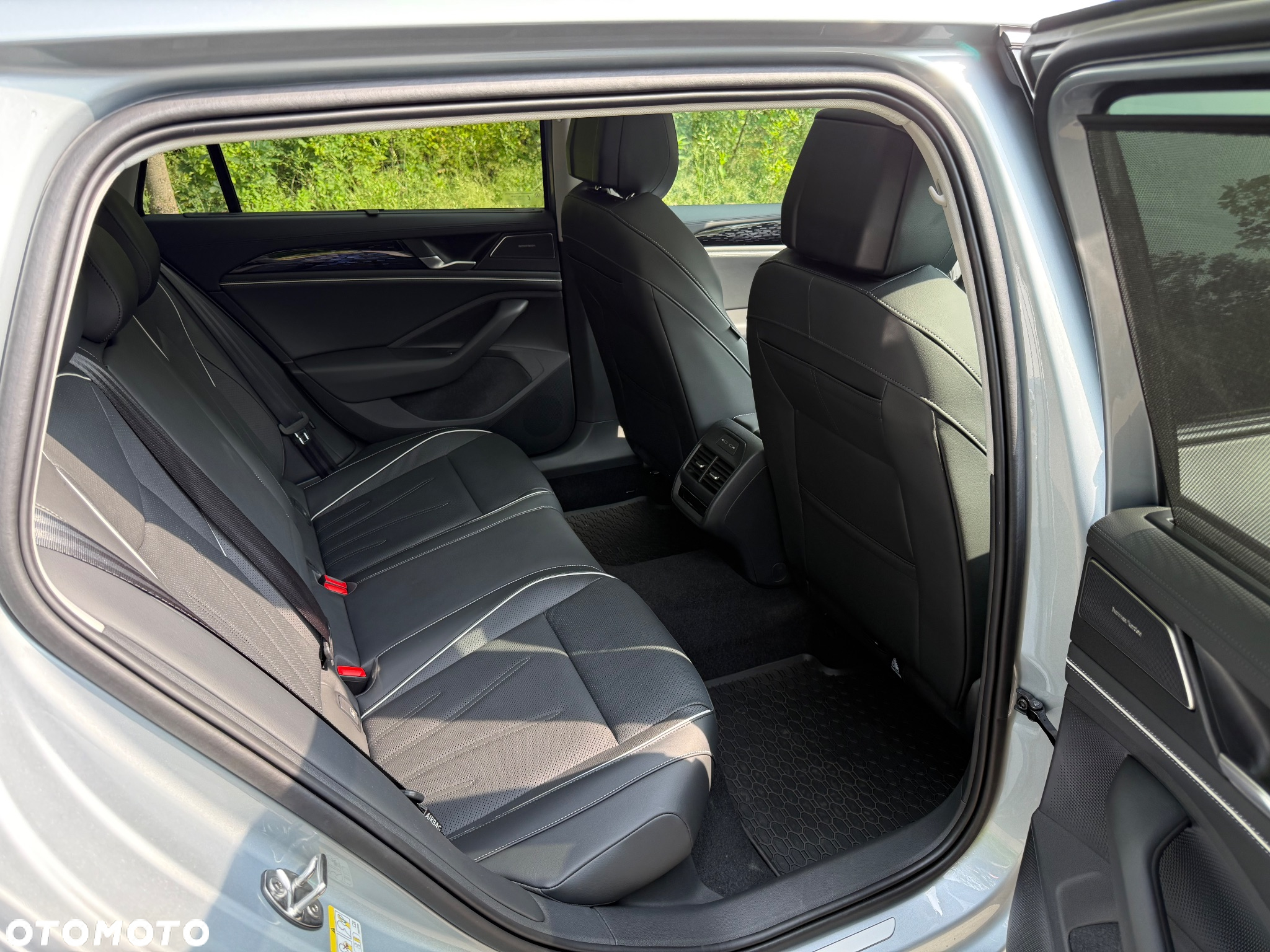 Volkswagen Passat 1.5 TSI EVO Elegance DSG - 20