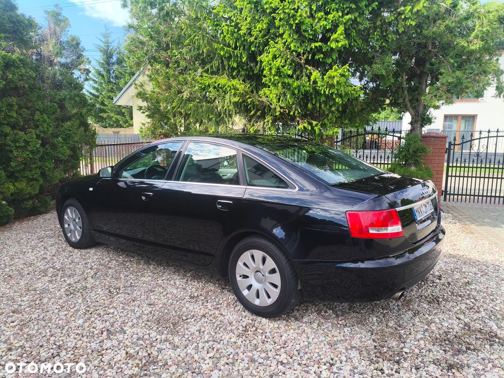 Audi A6 Limousine 2.4 - 14