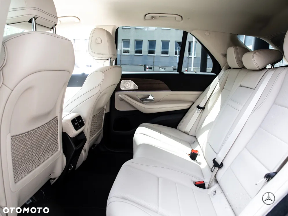 Mercedes-Benz GLE 350 de PHEV 4-Matic AMG Line - 12