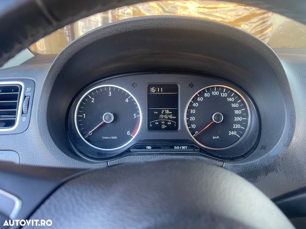 Volkswagen Polo 1.6 TDI DPF DSG Comfortline - 10