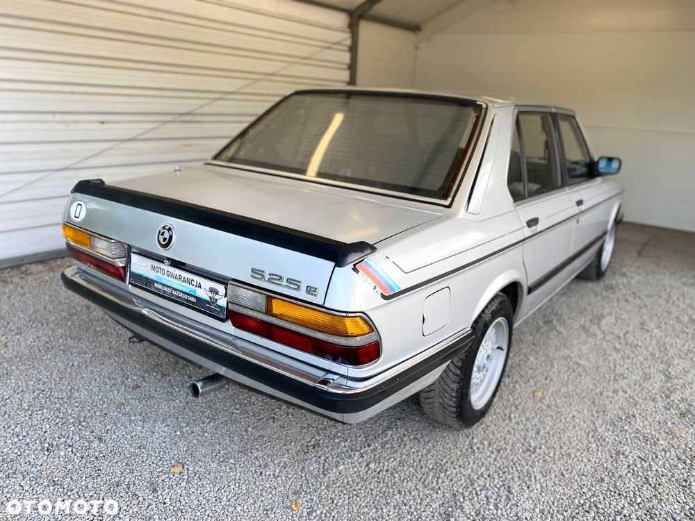 BMW Seria 5 - 24