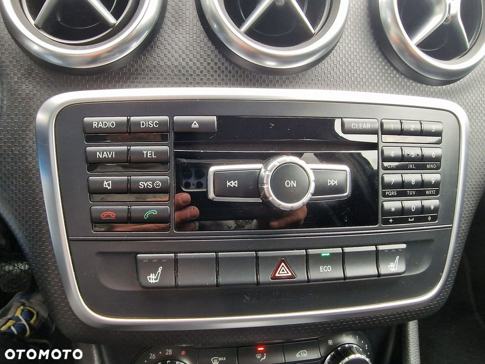 Mercedes-Benz Klasa A 180 (BlueEFFICIENCY) Urban - 28