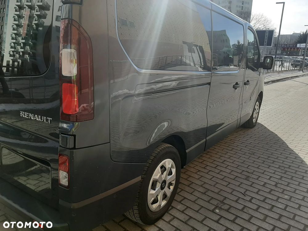 Renault Trafic 2.0 dCi EDC - 30