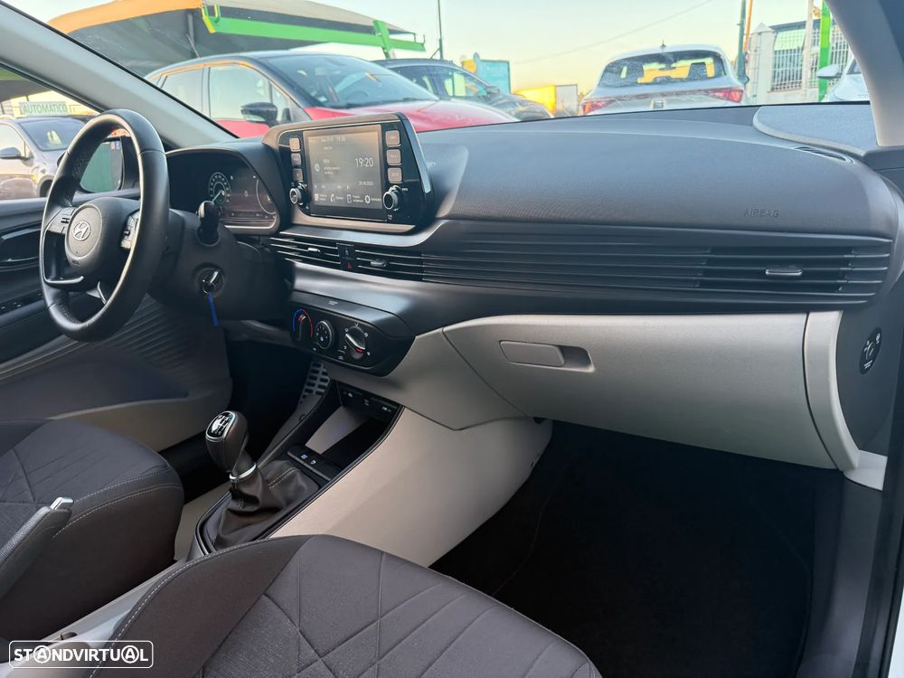 Hyundai Bayon 1.0 T-GDI 48V-Hybrid Intro - 23