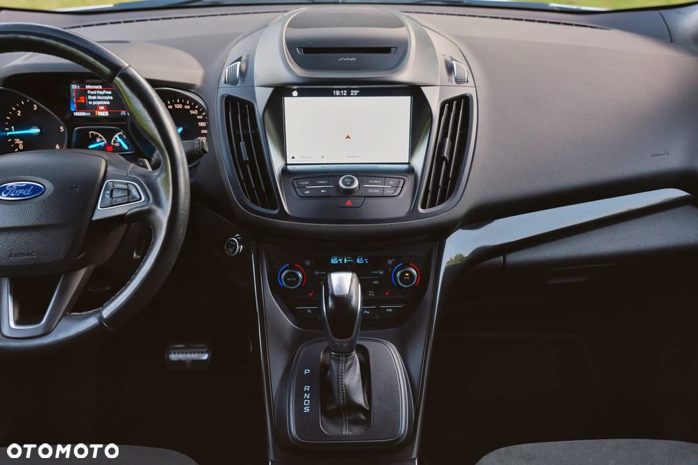 Ford Kuga 2.0 TDCi AWD ST-Line - 25