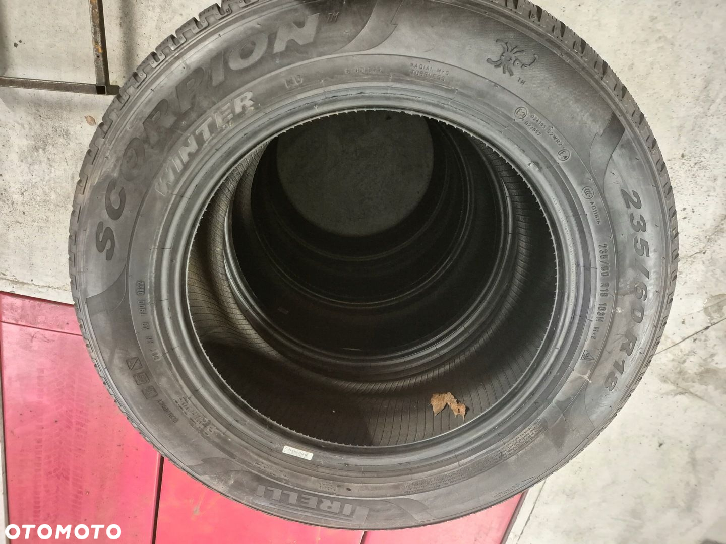 235/60/18 235/60r18 Pirelli Scorpion Winter 103h MO - 4