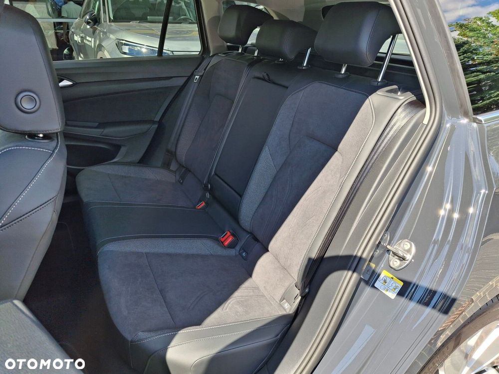 Volkswagen Golf - 20