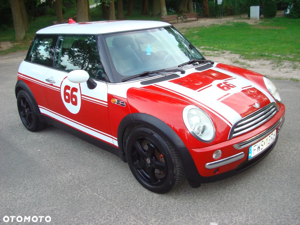 MINI Cooper Standard - 1