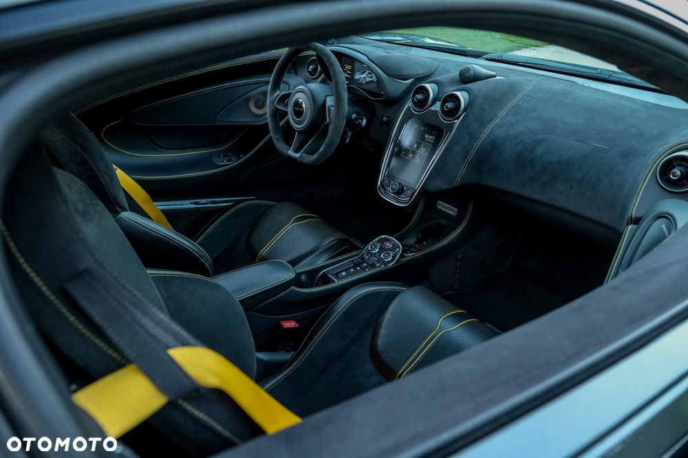 McLaren 570S Coupe - 35