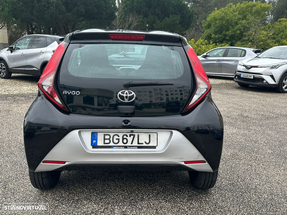 Toyota Aygo 1.0 X-Play+X-Touch - 4