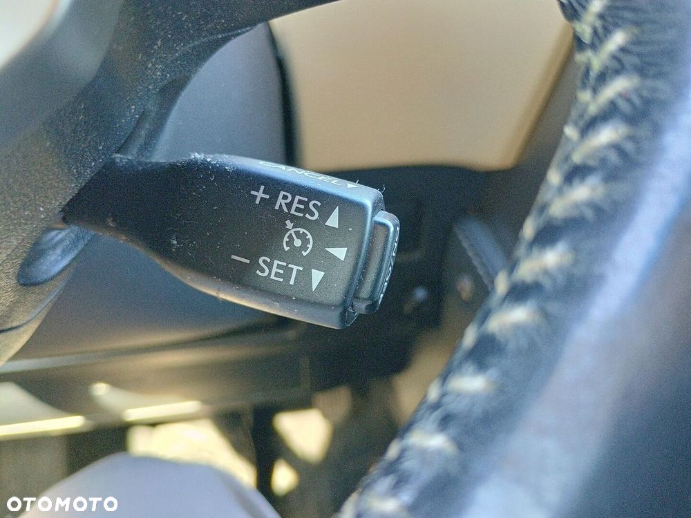 Lexus NX 300h Comfort AWD - 27