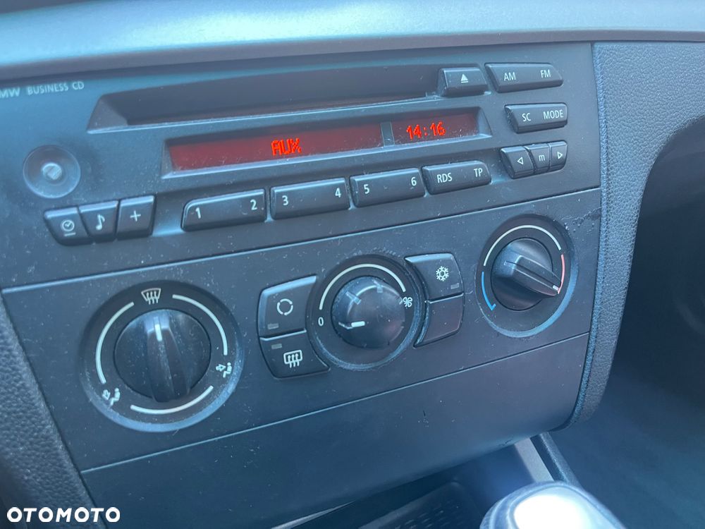 BMW Seria 1 118i - 12