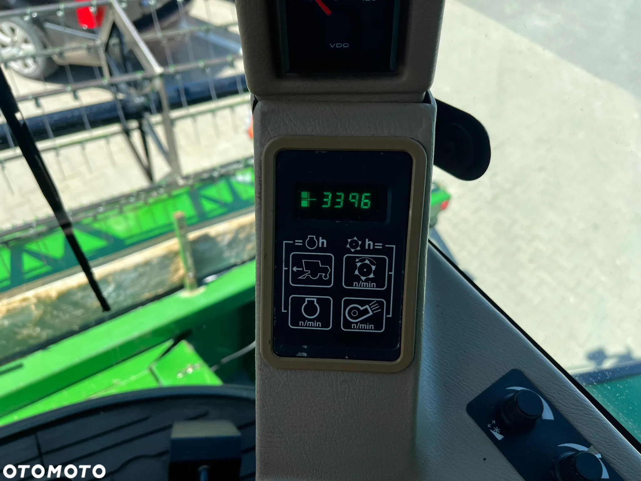 John Deere 2054 - 8