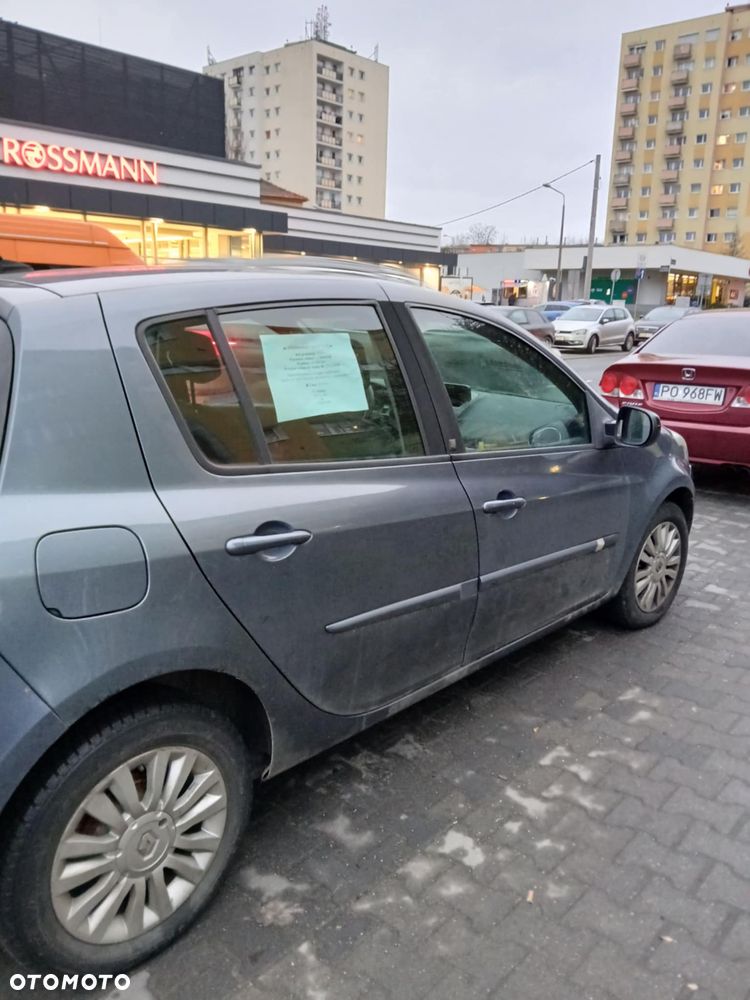 Renault Clio 1.2 16V Dwudziestka - 2