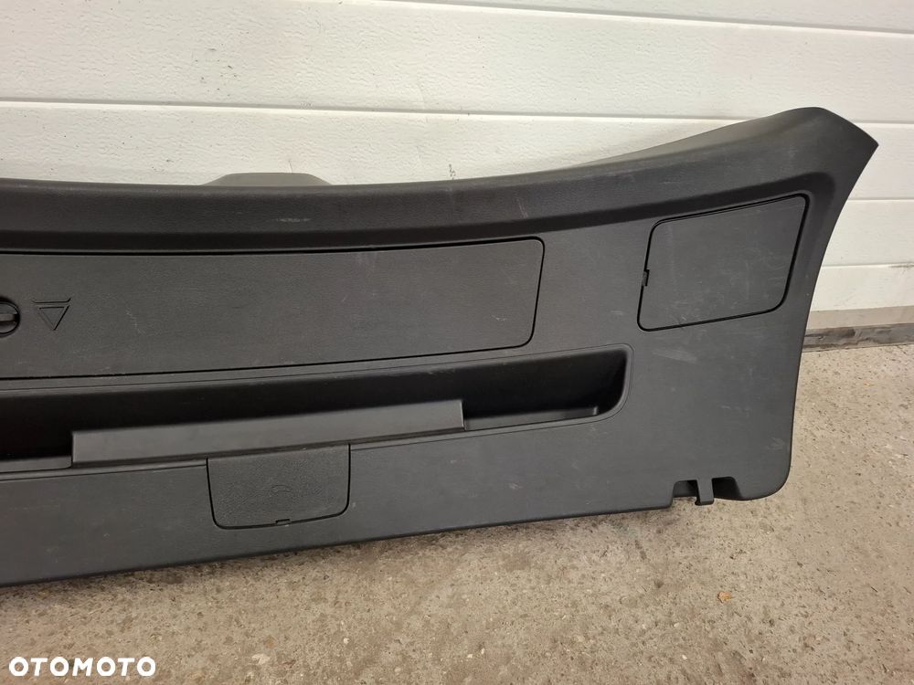 Tapicerka Osłona Boczek Klapy Bagażnika Seat Exeo Kombi 3R9867601C - 3
