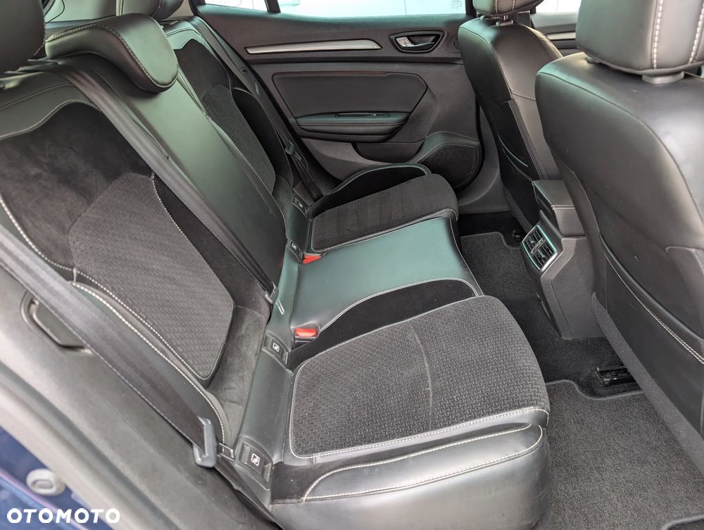 Renault Megane ENERGY TCe 130 INTENS - 24