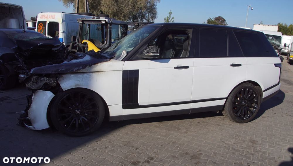 Auto na części RANGE ROVER L405 4.4 8HP70 Fuji White (867) 692106889 - 3