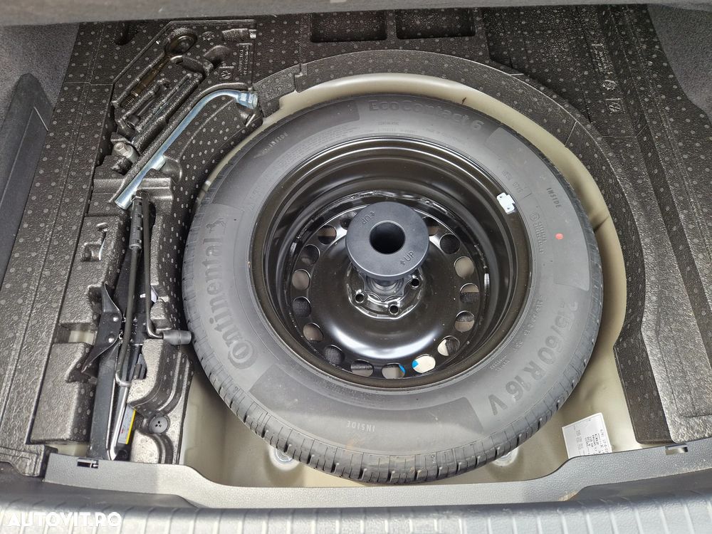 Volkswagen Passat 2.0 TDI DSG Comfortline - 23