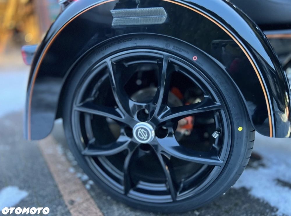 Harley-Davidson Street Glide Trike - 8