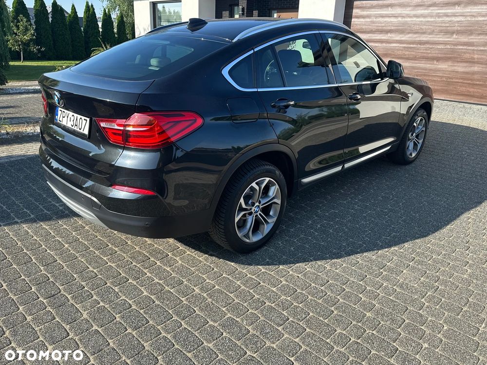 BMW X4 xDrive20i xLine - 4