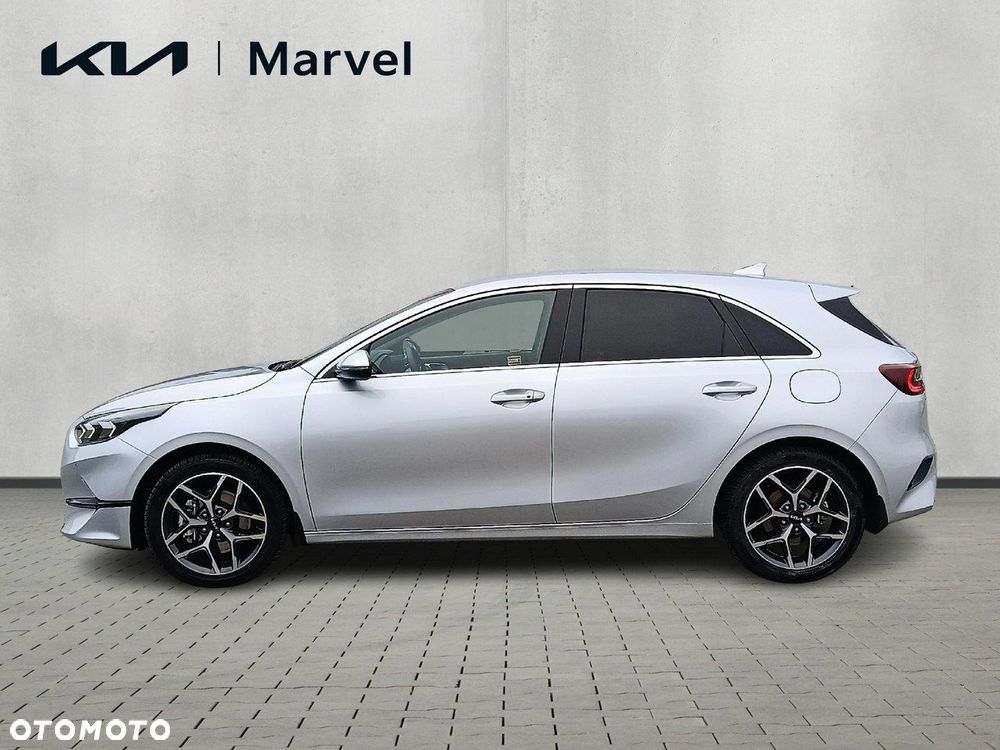 Kia Ceed - 8