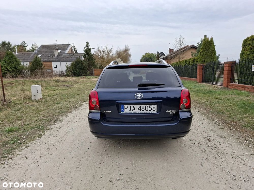 Toyota Avensis 2.0 D-4D Travel - 5