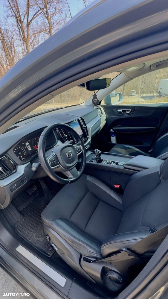 Volvo XC 60 D4 AWD Geartronic Momentum - 5