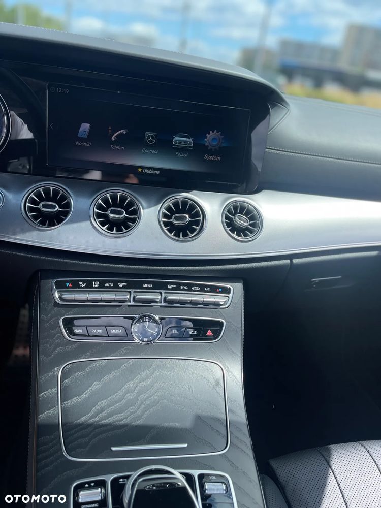 Mercedes-Benz Klasa E 300 Coupe 9G-TRONIC - 15