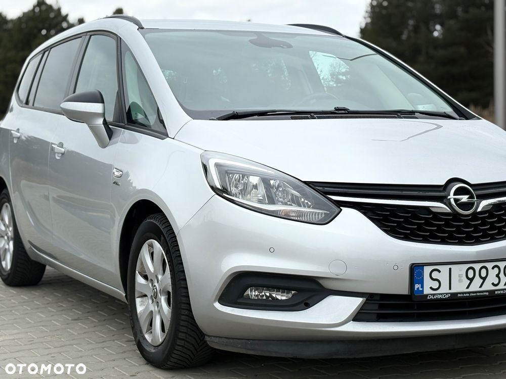 Opel Zafira - 1