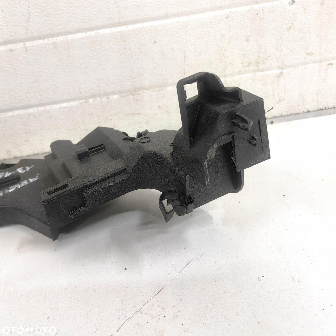 Okular lampy prawy Renault Megane III lift - 4