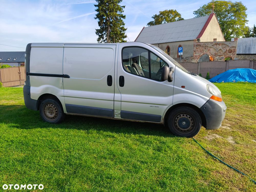 Renault Trafic - 1