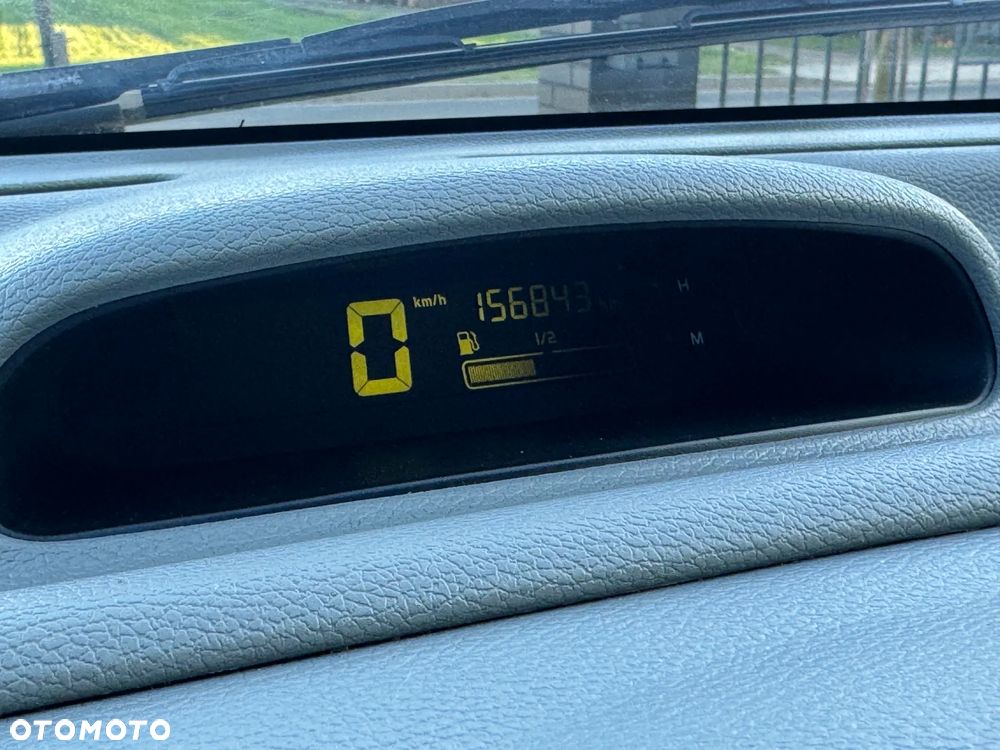 Renault Twingo 1.2 16V Privilege - 14