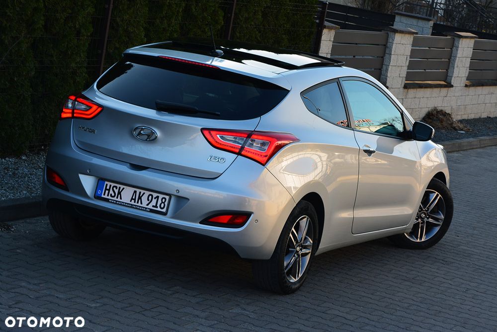 Hyundai i30 1.6 CRDi Premium - 14