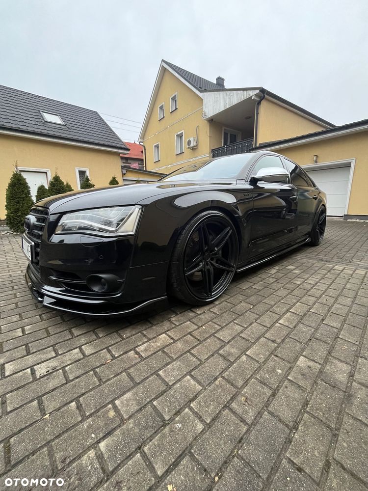 Audi S8 - 11