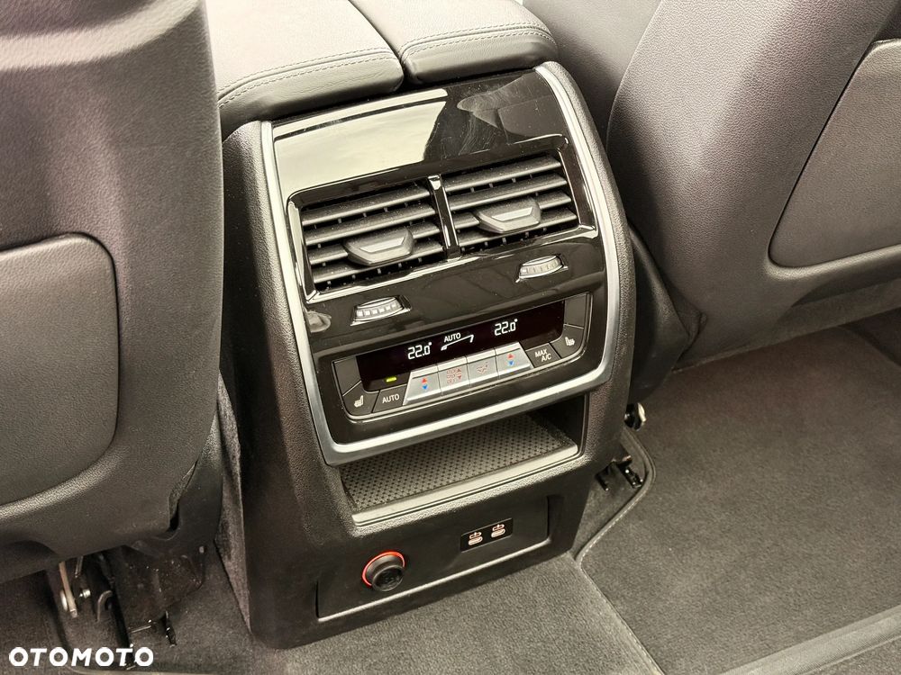 BMW X7 xDrive40d - 31