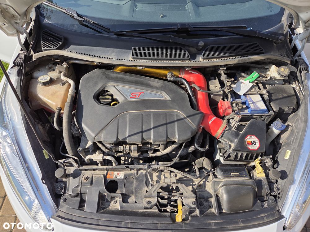 Ford Fiesta ST2 - 11