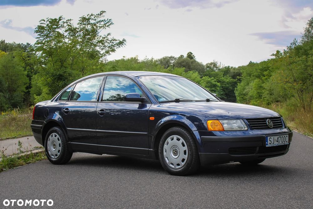 Volkswagen Passat 1.8T - 2